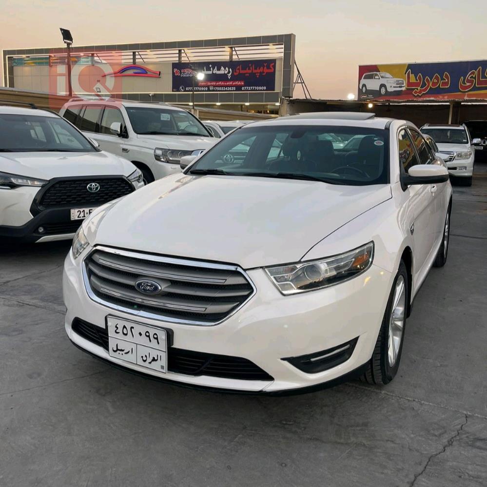 Ford Taurus